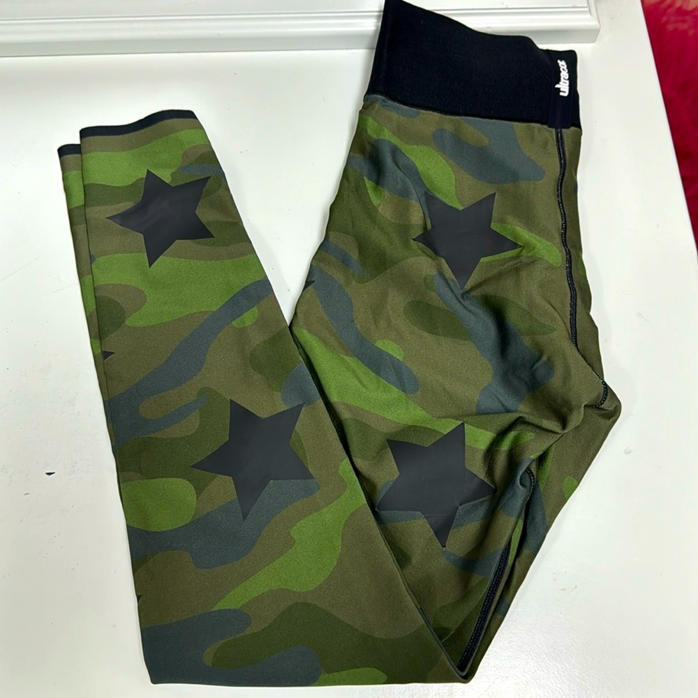 Ultracor Camo Leggings- high waisted thick band.